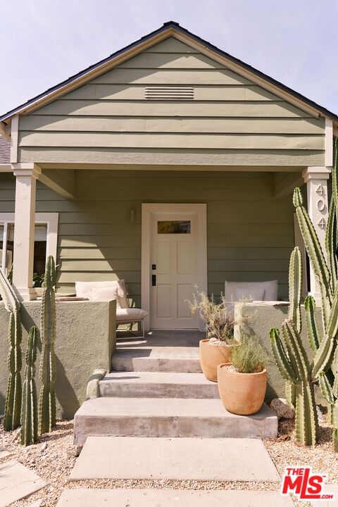 Avenue 52 photo 2
