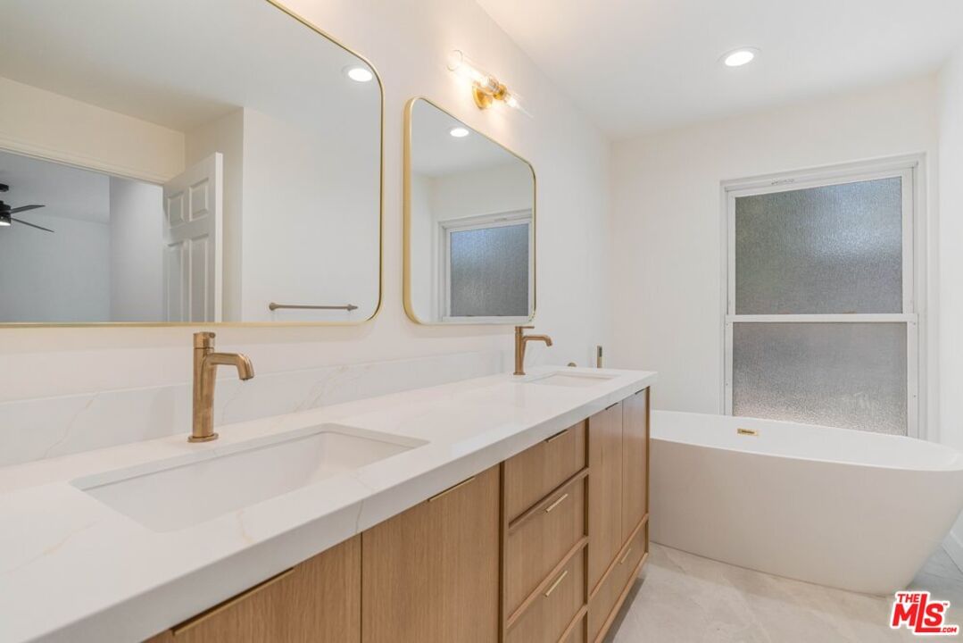 Timberlane photo 22