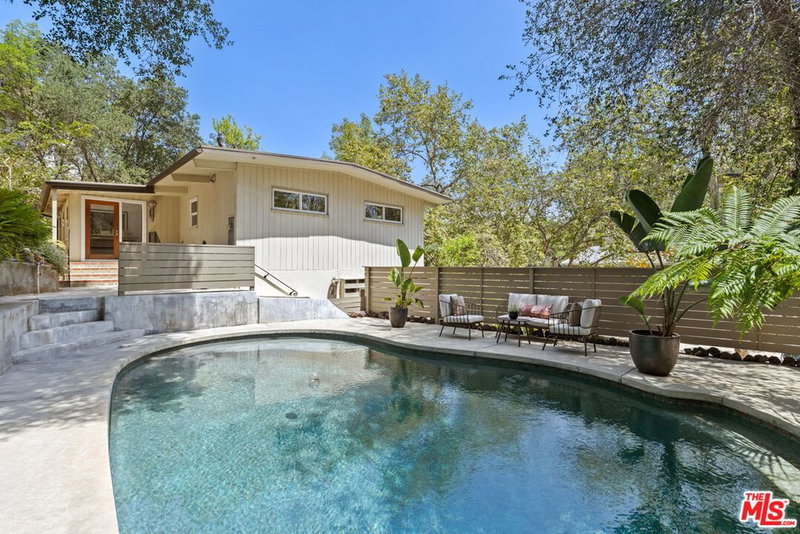 1730 La Loma Rd