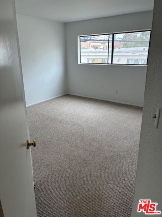 2nd photo 33
