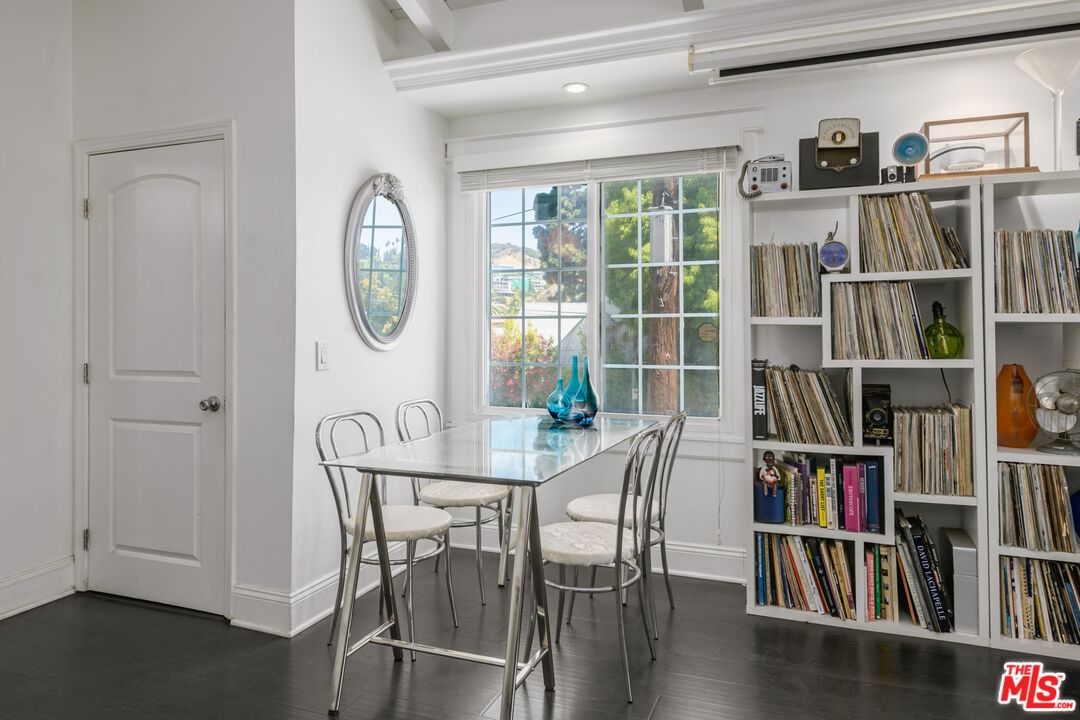 Cahuenga photo 15