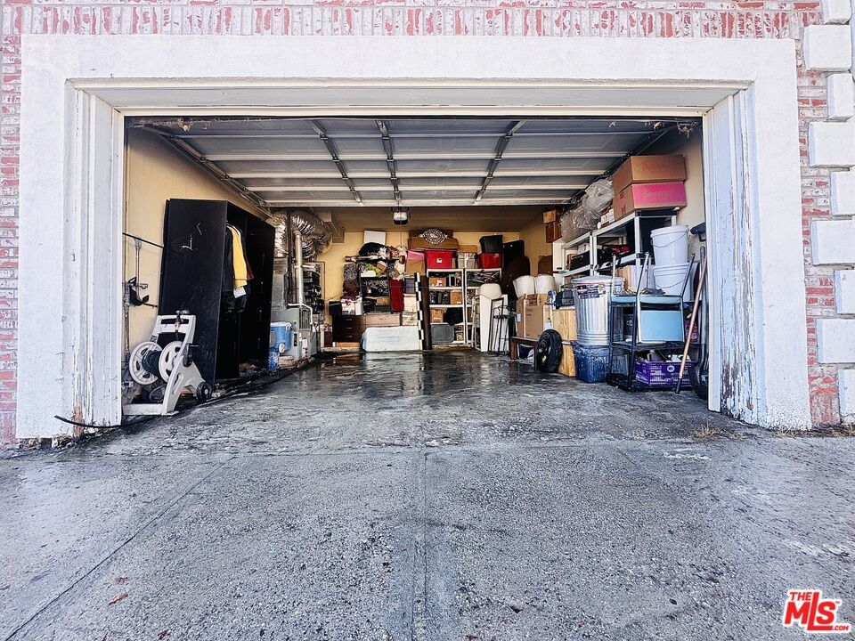 Cahuenga photo 29