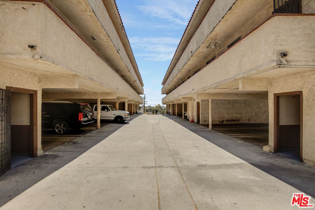 Figueroa photo 20