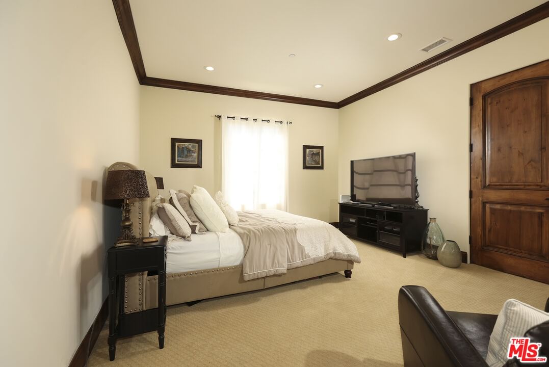 White Oak photo 22