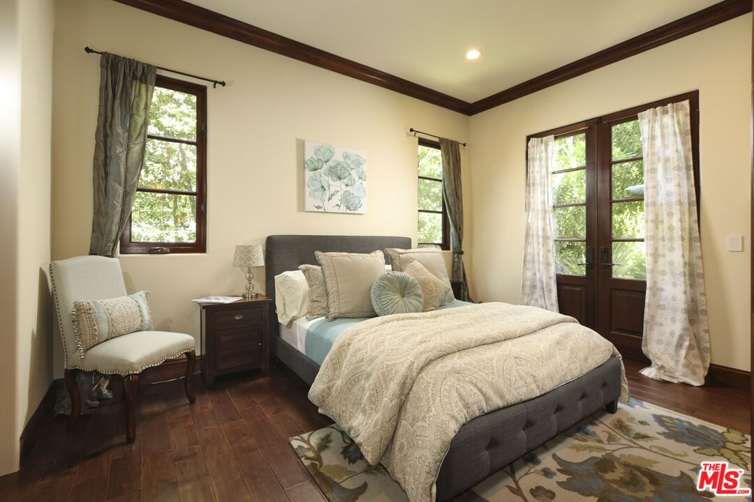 White Oak photo 9