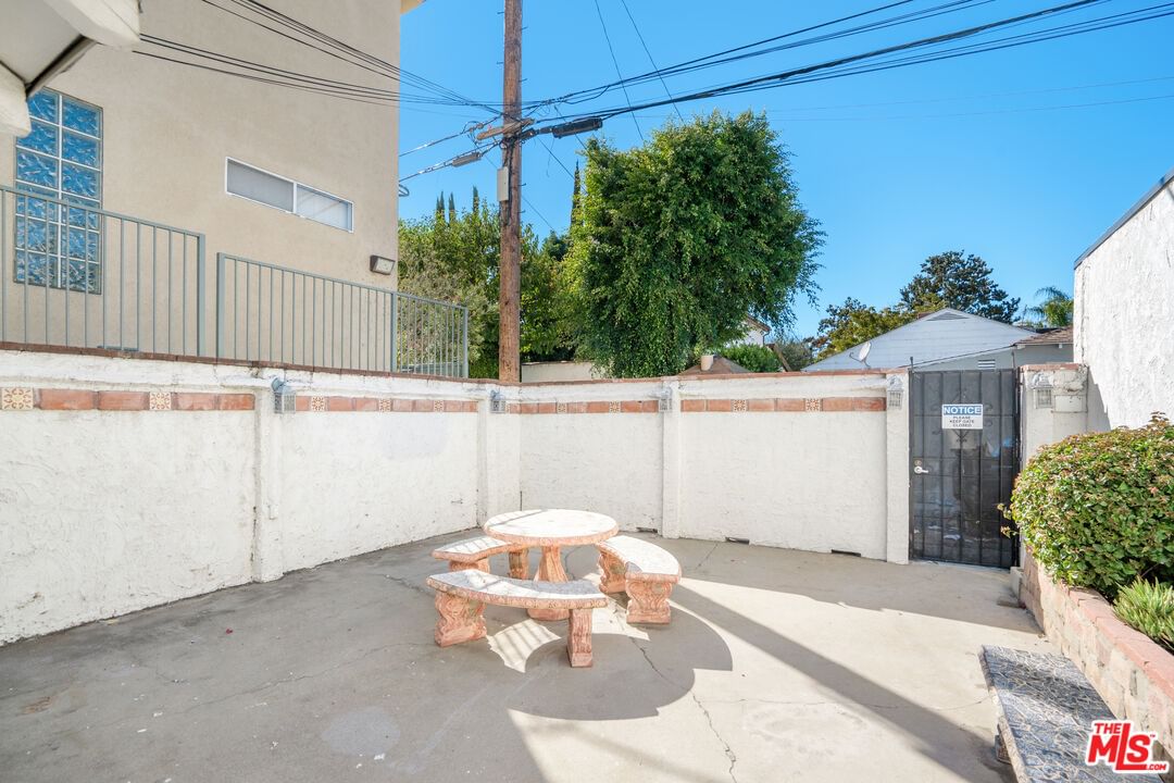 Tujunga photo 31