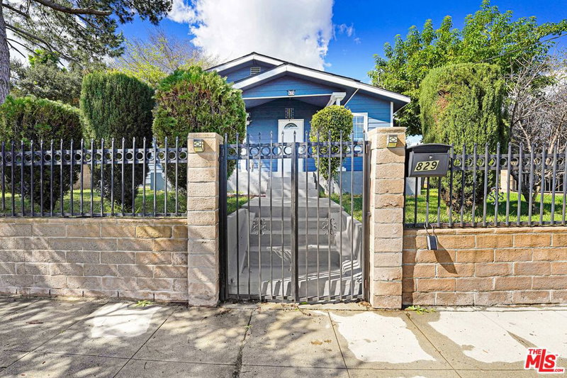 829 Avenue 53