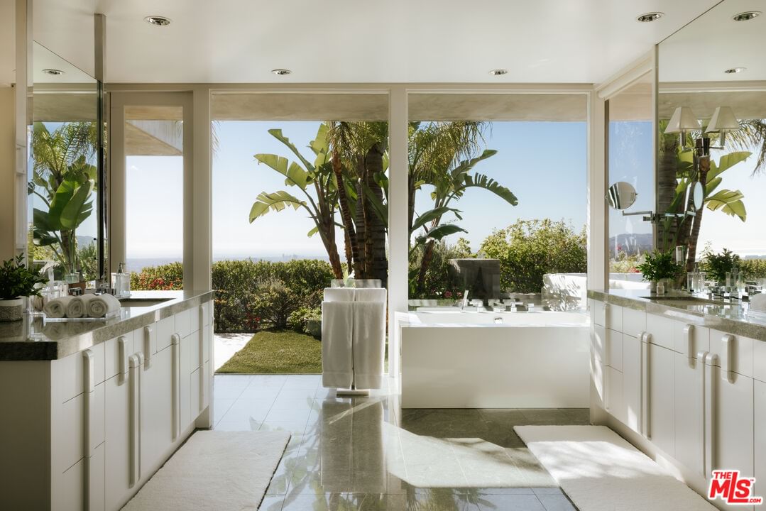 Trousdale photo 10