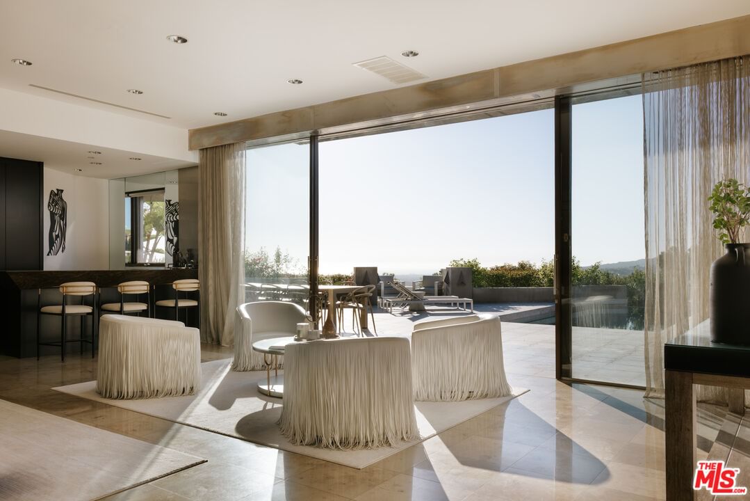 Trousdale photo 16