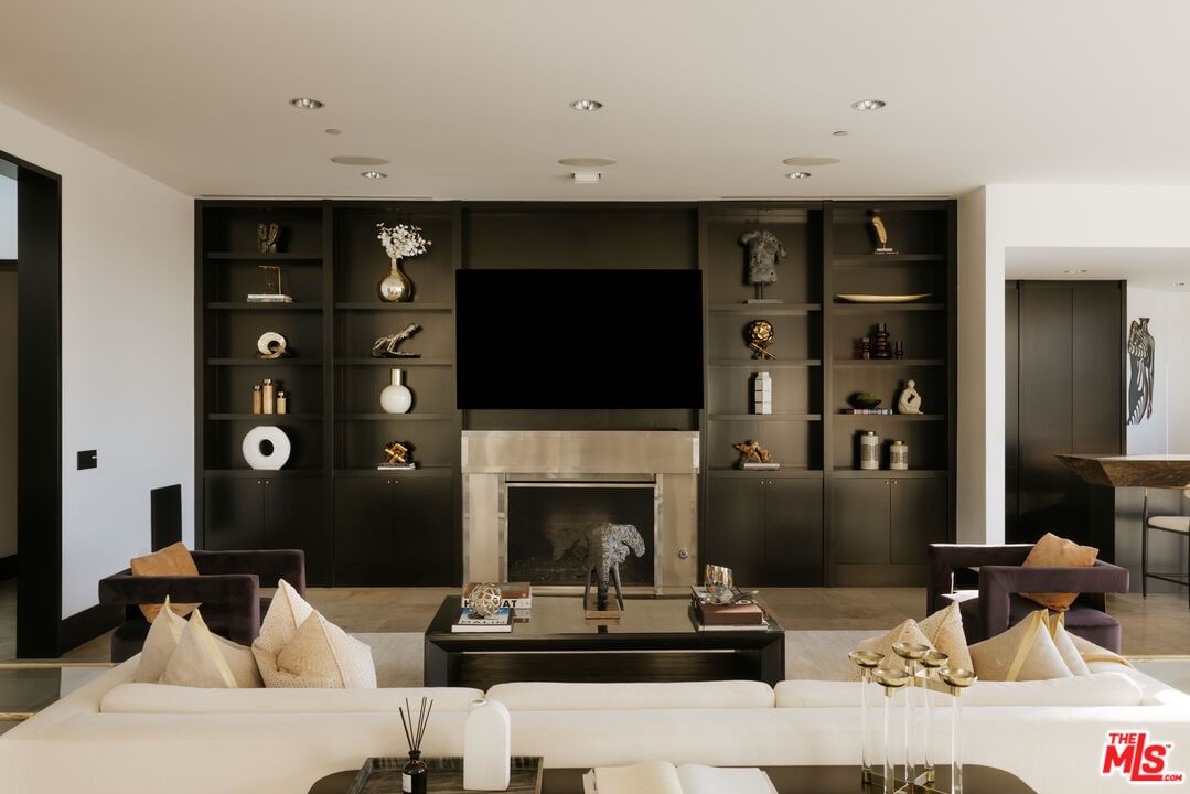 Trousdale photo 4