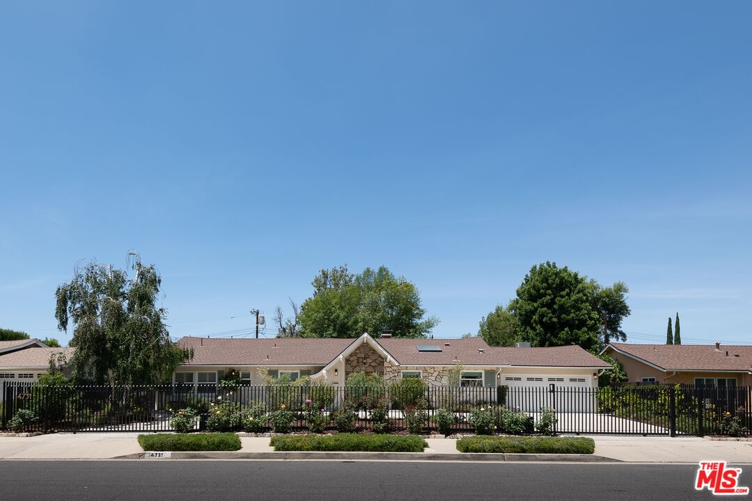 Deseret photo 66