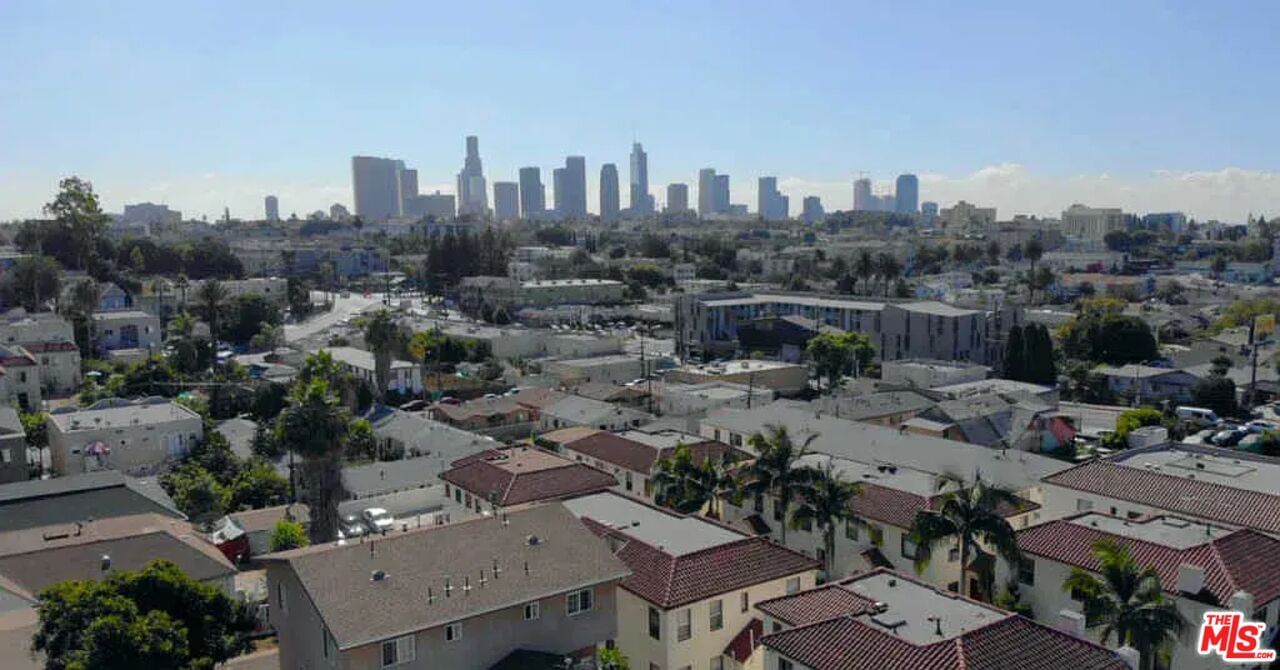 Rampart photo 26