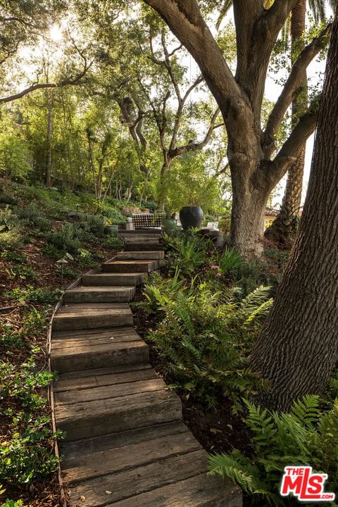 Hidden Oaks photo 31