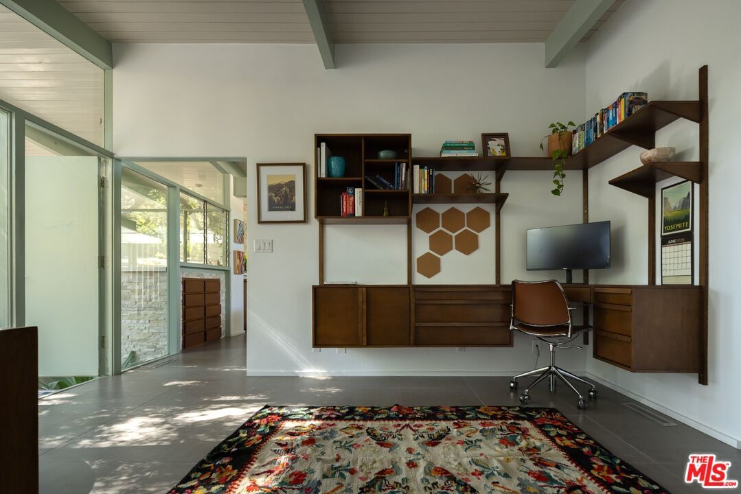 Skyview photo 21