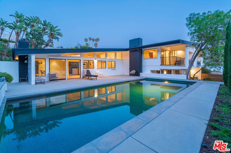 1071 Tellem Dr