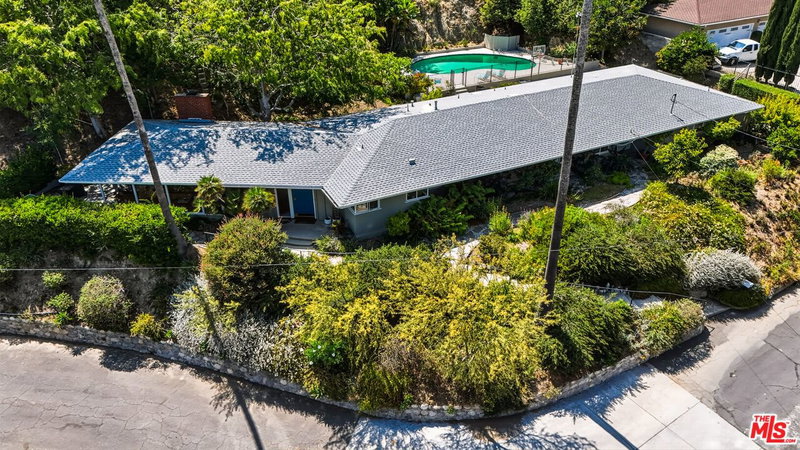 1525 Glenmont Dr