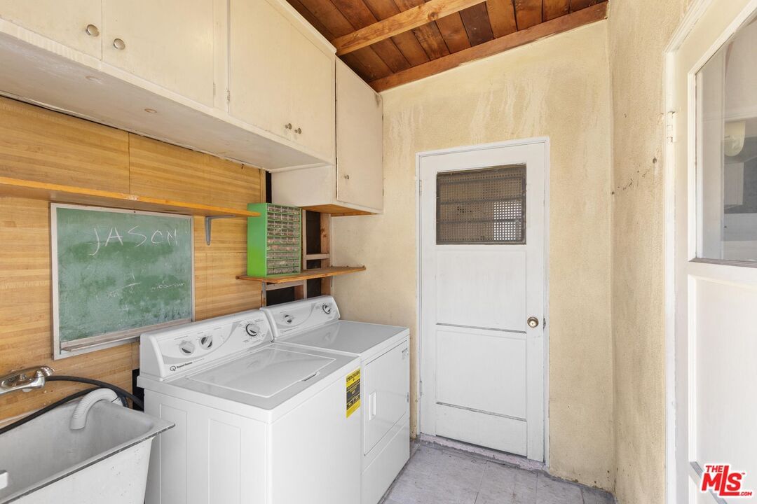 Centinela photo 30