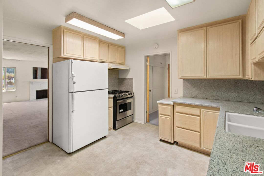 Centinela photo 9