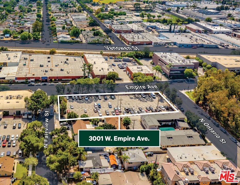 Empire Ave photo 1