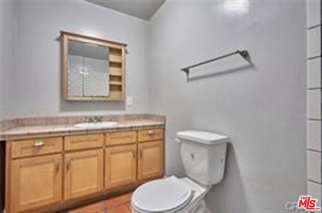 Radford photo 24
