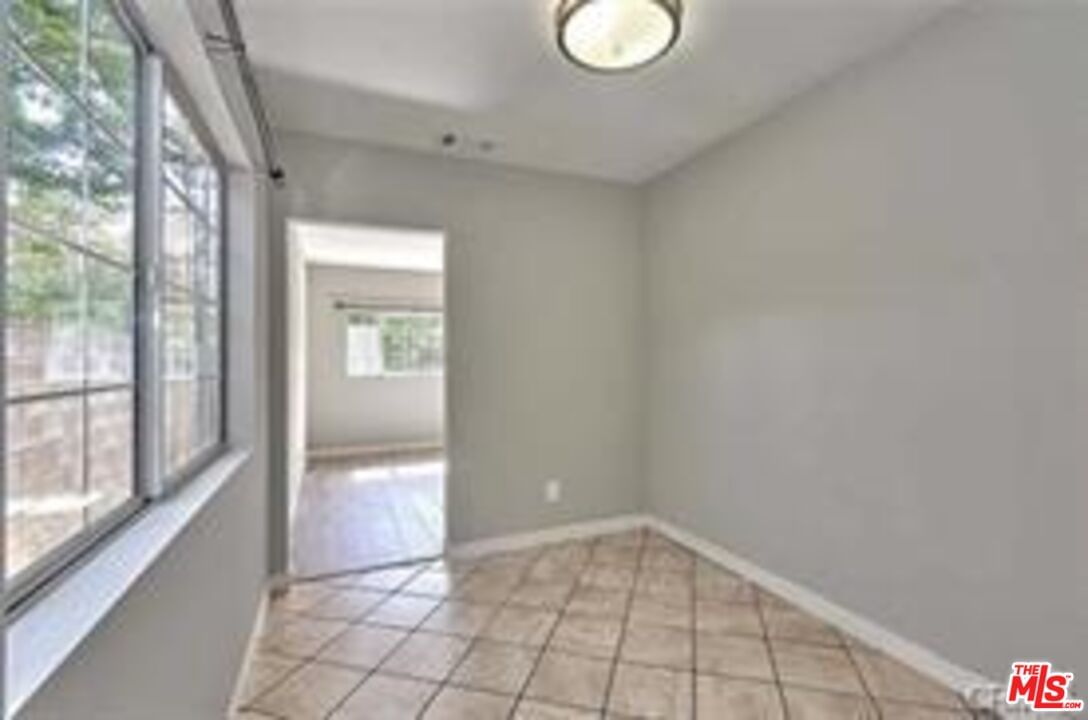 Radford photo 26