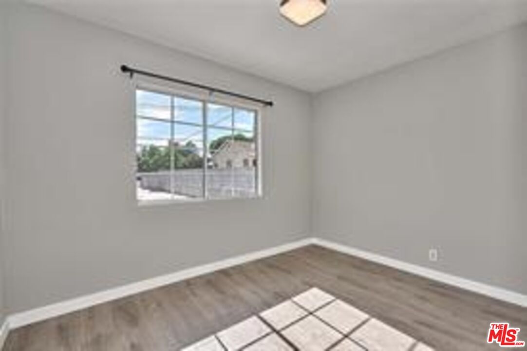 Radford photo 46