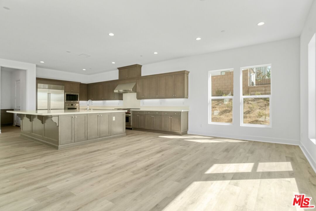 Edgewood photo 11