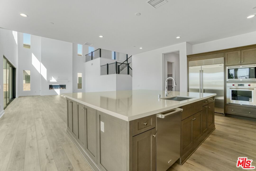 Edgewood photo 18