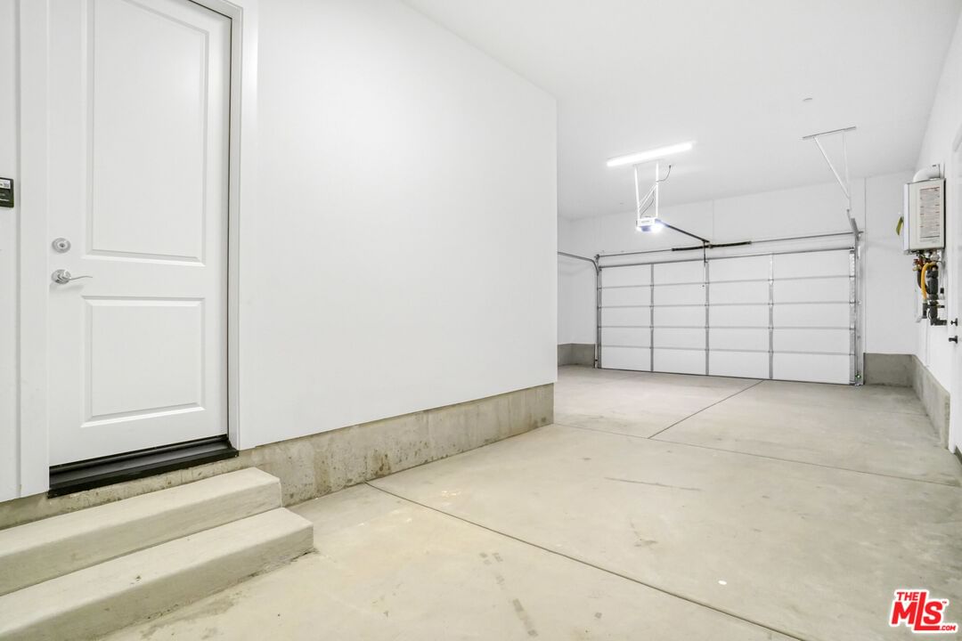 Edgewood photo 22