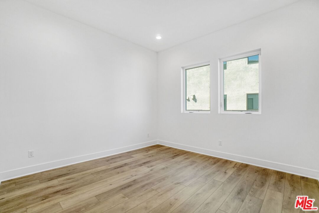 Edgewood photo 26