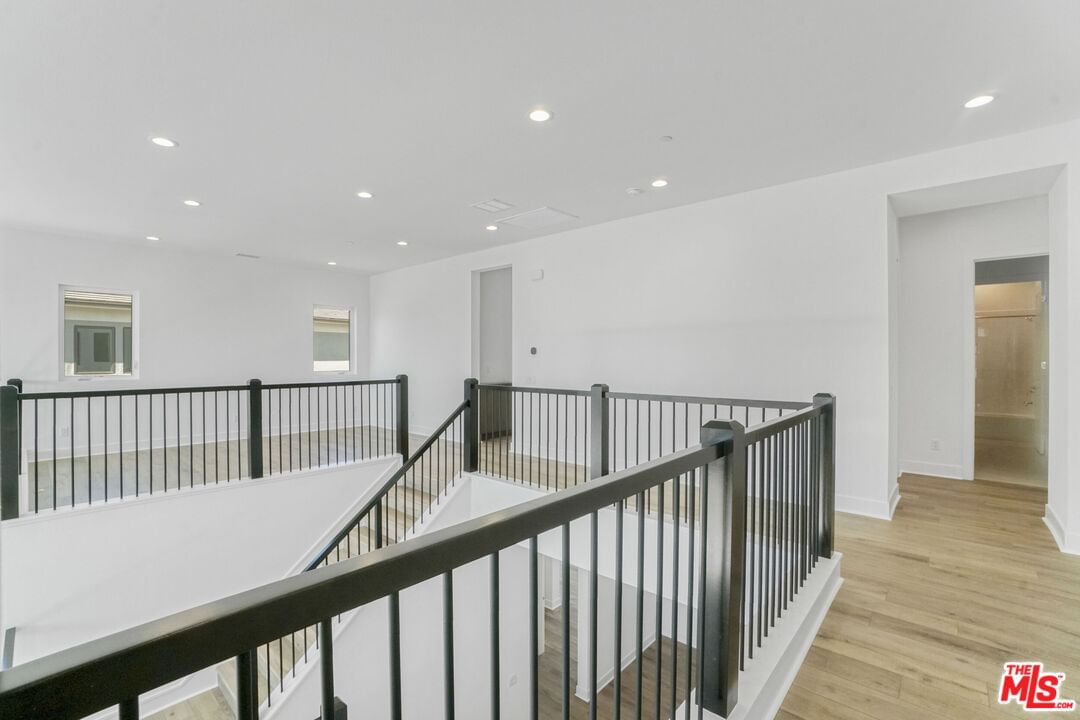 Edgewood photo 35