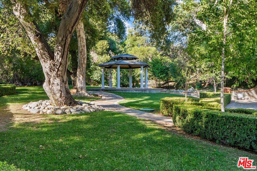 Woodlyn photo 23