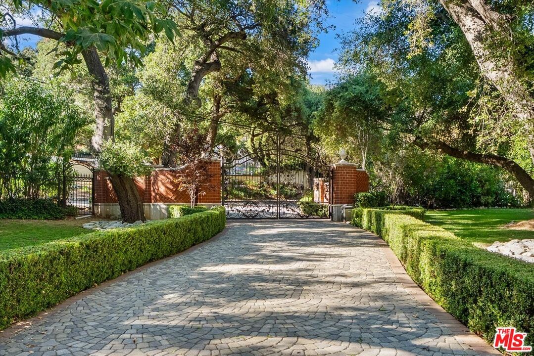 Woodlyn photo 24