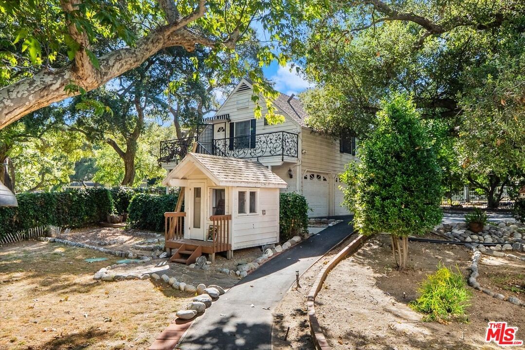 Woodlyn photo 40