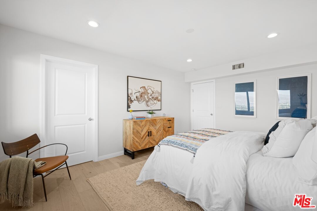 Laurelwood photo 20