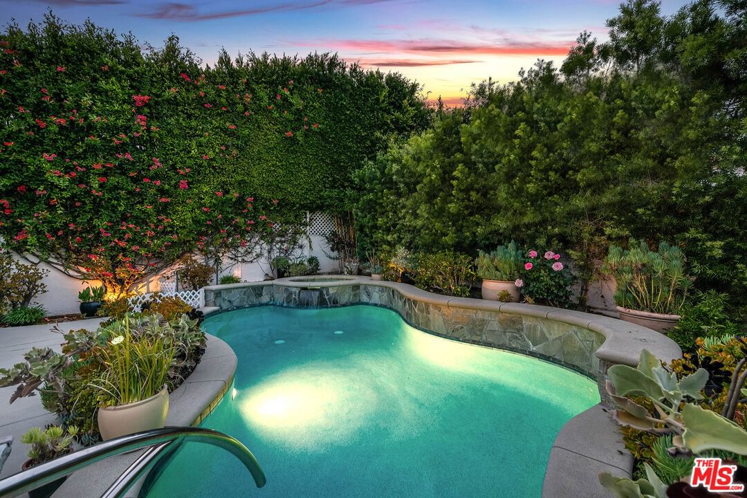 Toluca Lake photo 53