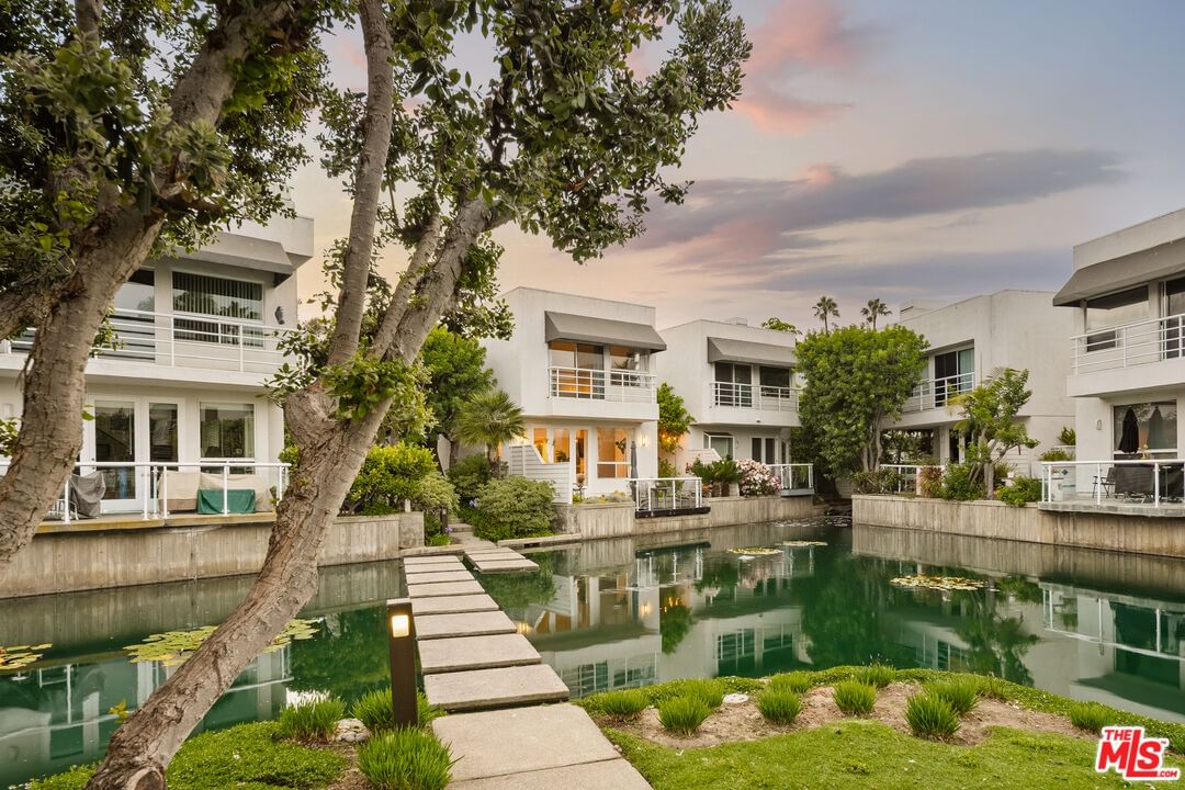 Harbor photo 36
