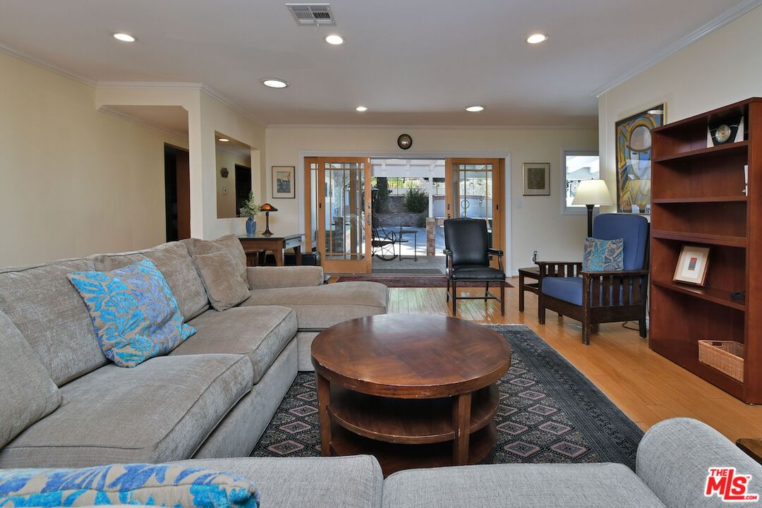 Wells photo 10