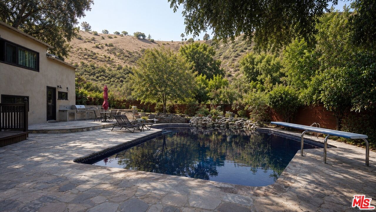 Nichols Canyon photo 5