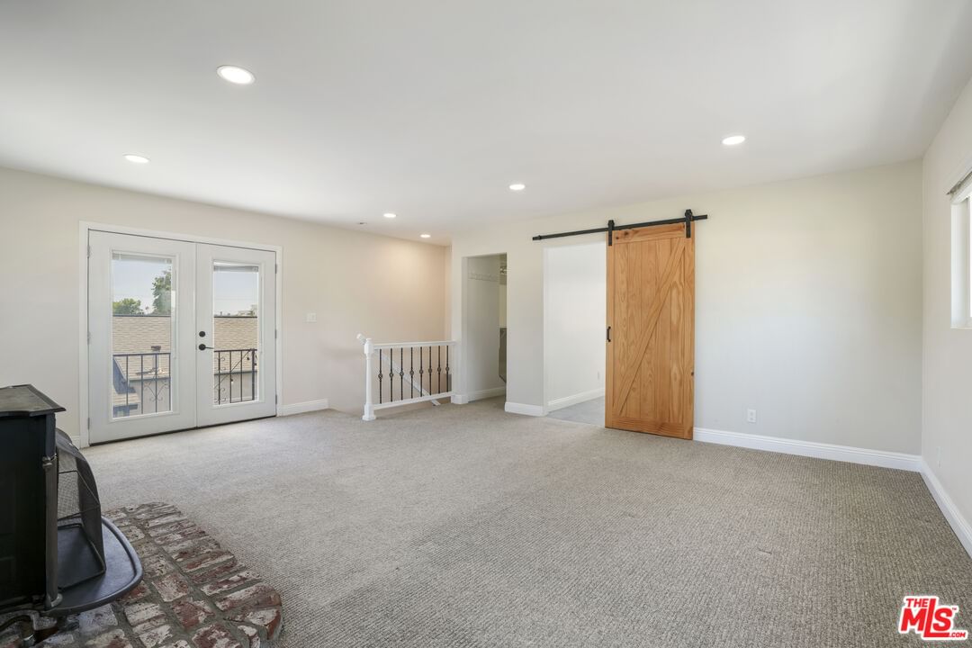 Graywood photo 26