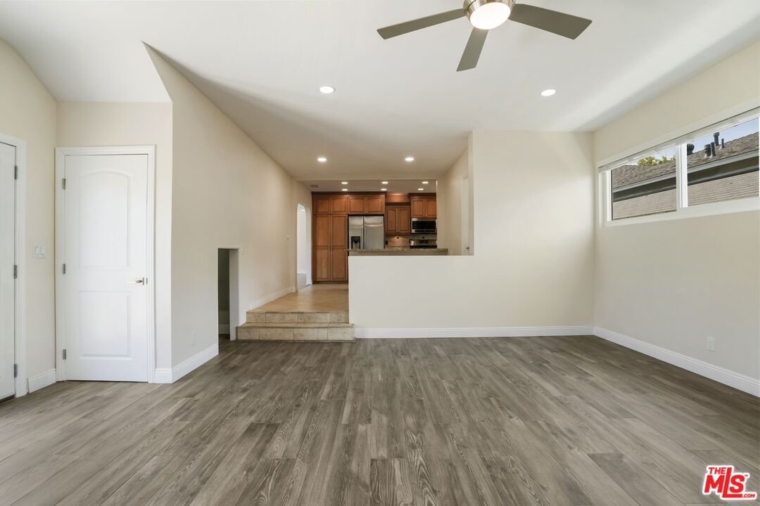 Graywood photo 51