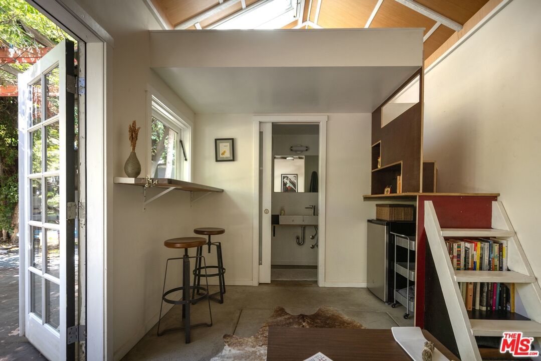 Hobart photo 33