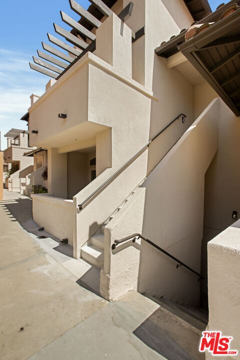Baldwin photo 26