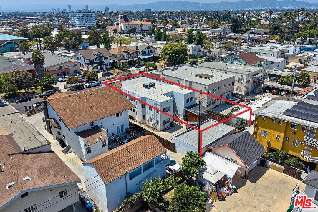 Van Ness photo 44