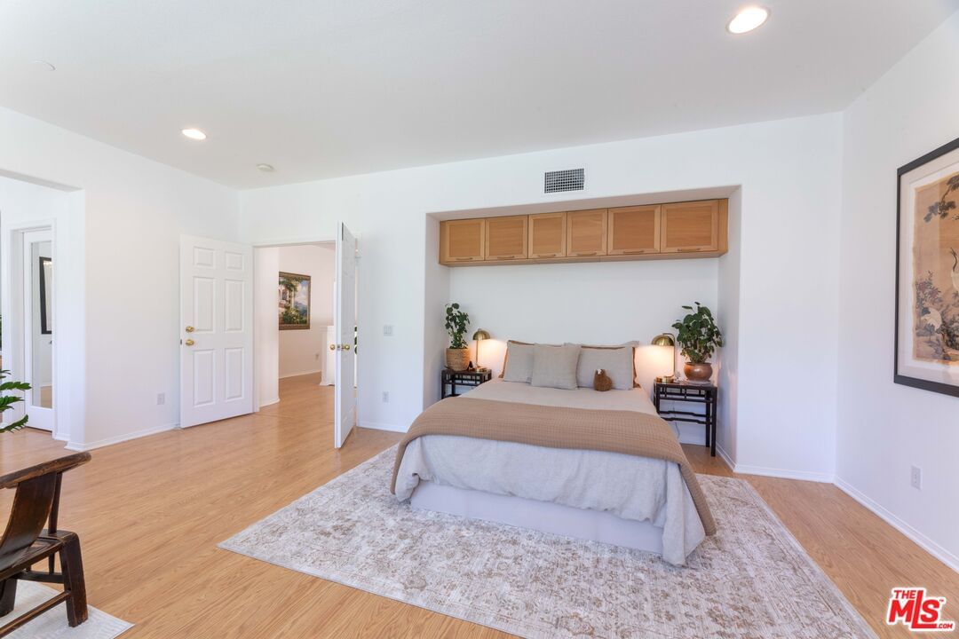 Moonridge photo 48