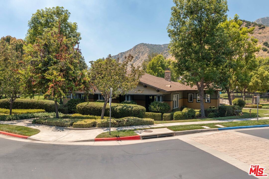 Moonridge photo 67