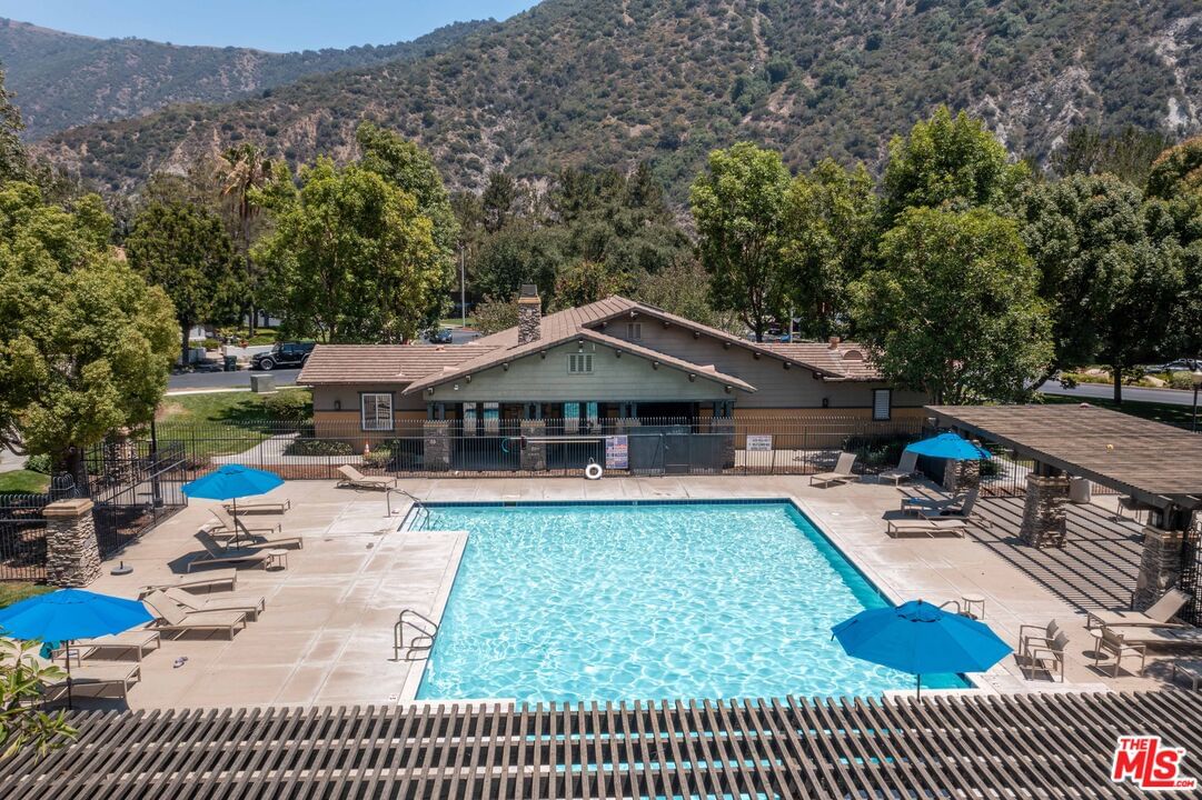 Moonridge photo 69