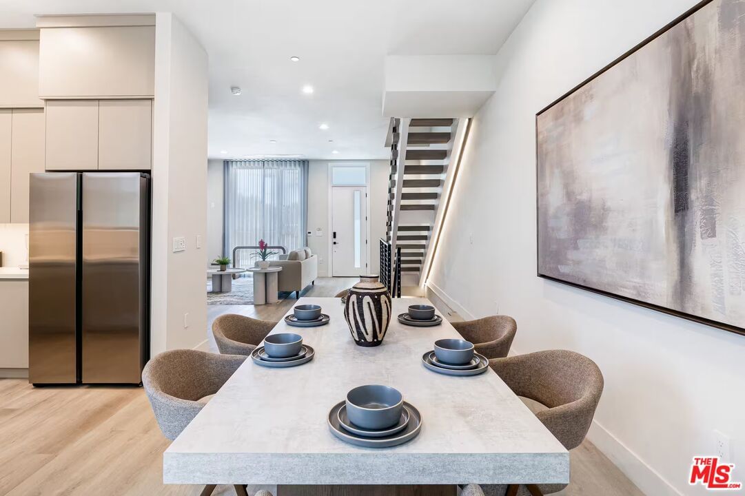Plymouth photo 6