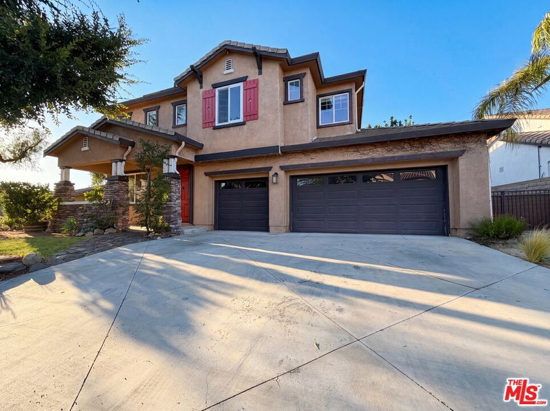 22017 Sunrise View Pl