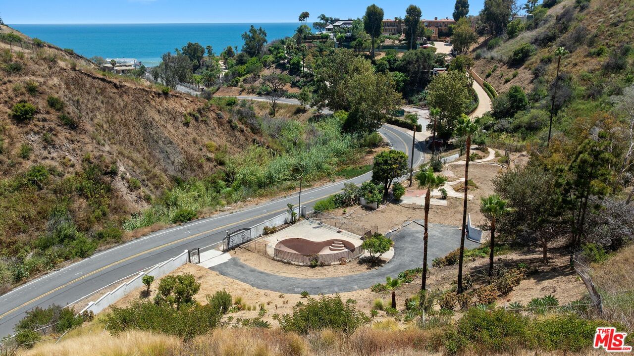 Carbon Canyon photo 2